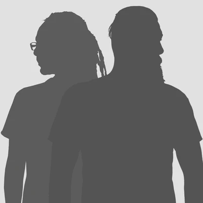 <h2>MEET THE GEEKS</h2>