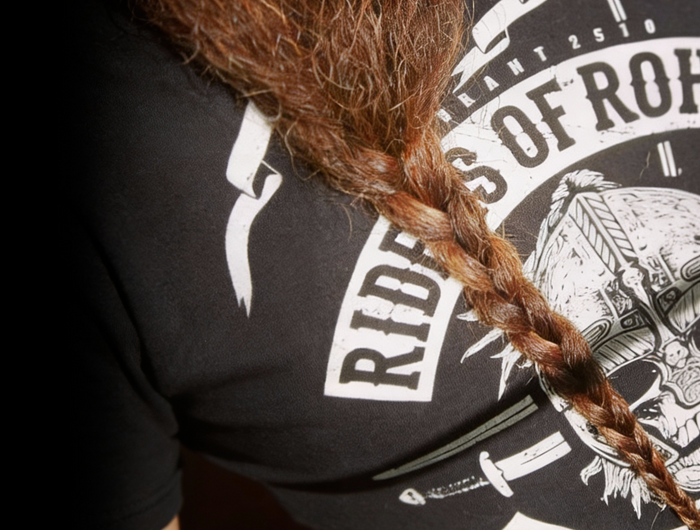 <h2>HOME IS BEHIND.<br/>THE WORLD AHEAD.</h2><h2><br/></h2>